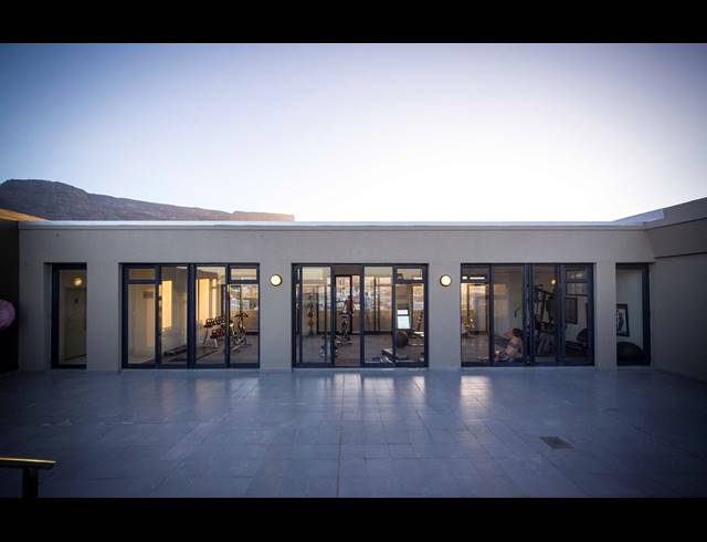 1 BEDROOM APARTMENT TO LET IN CAPE TOWN CITY CENTRE